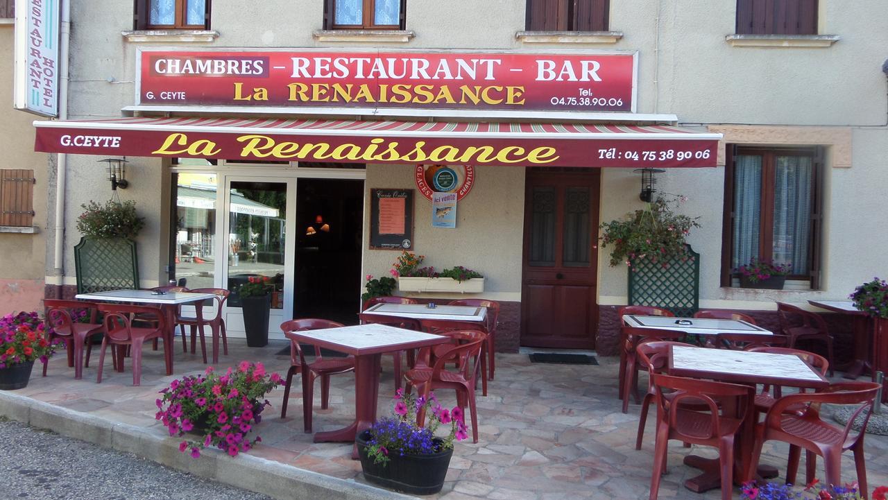 Hotel Restaurant La Renaissance Saint-Cirgues-en-Montagne Exteriér fotografie